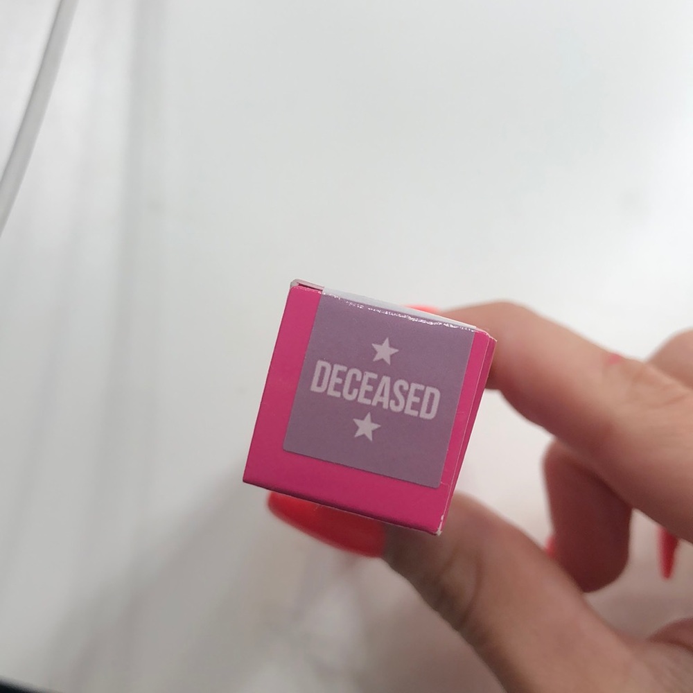 Jeffree Star Valore Liquid Lipstick Deceased